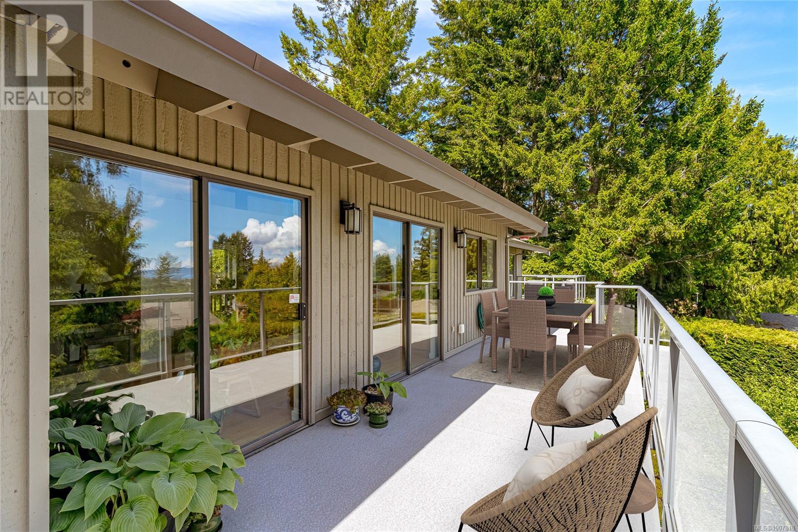 Property at 4689 Boulderwood Dr image 1