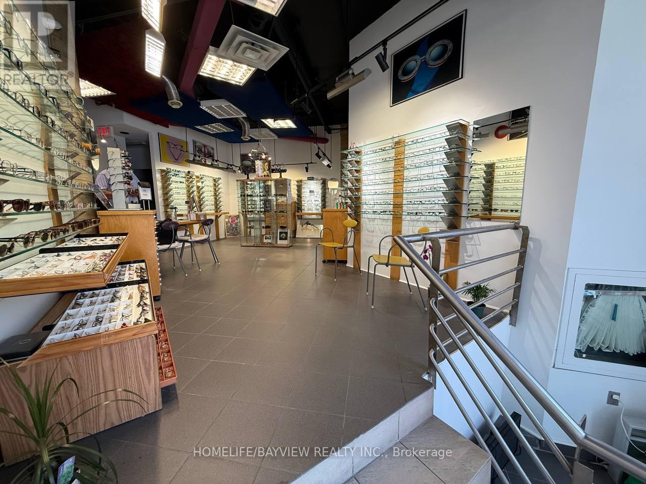1910 Yonge Street, Toronto, Ontario  M4S 3B2 - Photo 7 - C12297015