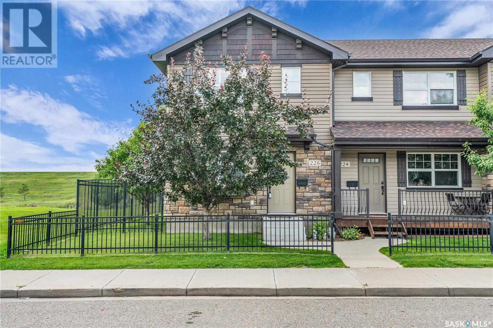 Property at 226 Langlois WAY image 1