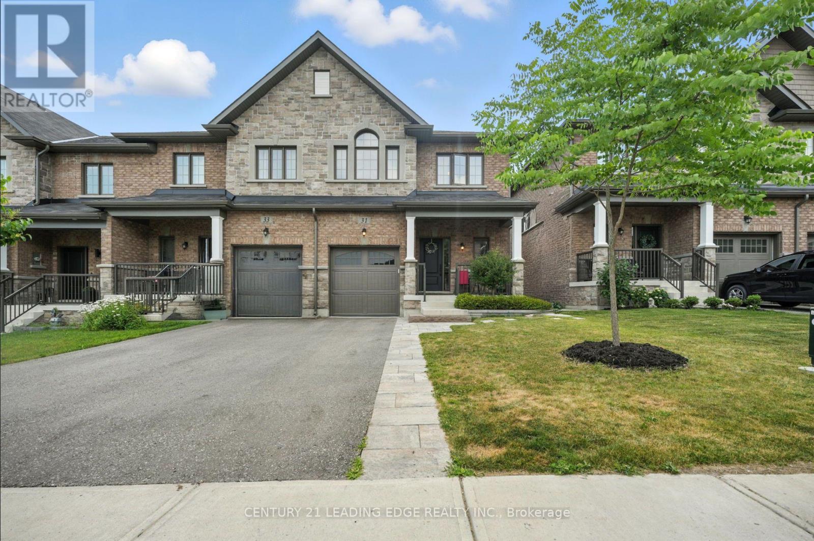 31 Gord Matthews Way, Uxbridge, Ontario  L9P 0E9 - Photo 1 - N12288686