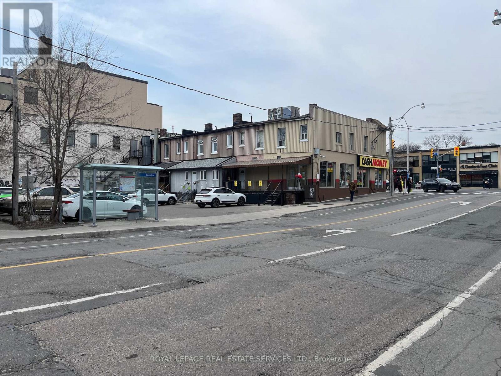 2nd Floor - 851 Danforth Avenue, Toronto, Ontario  M4J 1L2 - Photo 2 - E12297041