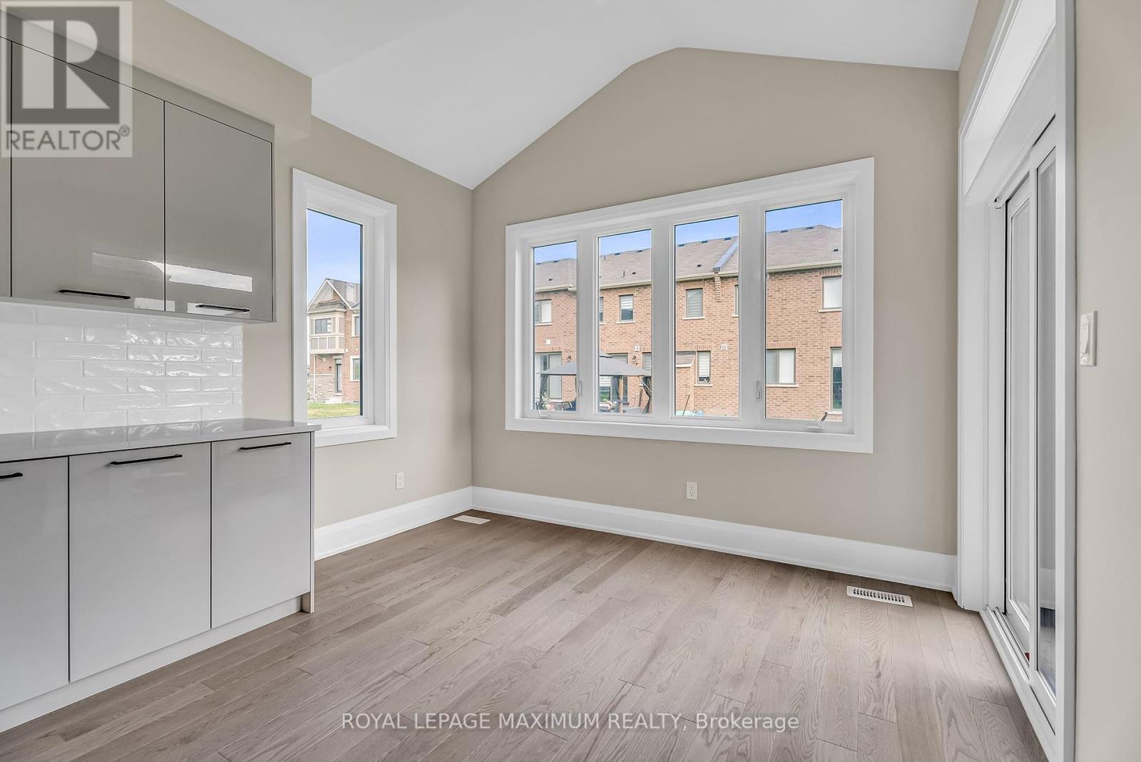 17 Bertram Gate, Whitby, Ontario  L1P 0M5 - Photo 13 - E12297048