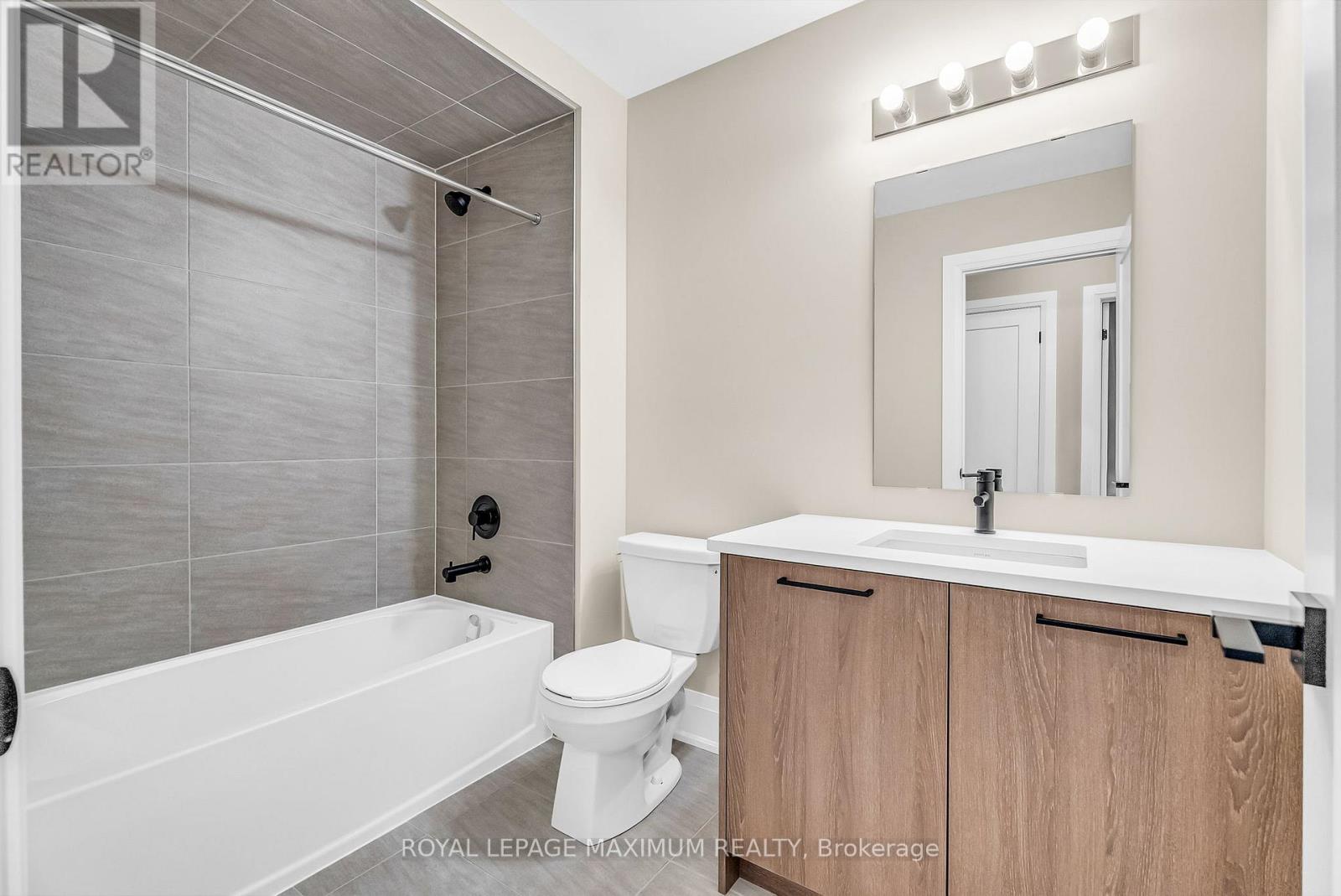 17 Bertram Gate, Whitby, Ontario  L1P 0M5 - Photo 24 - E12297048