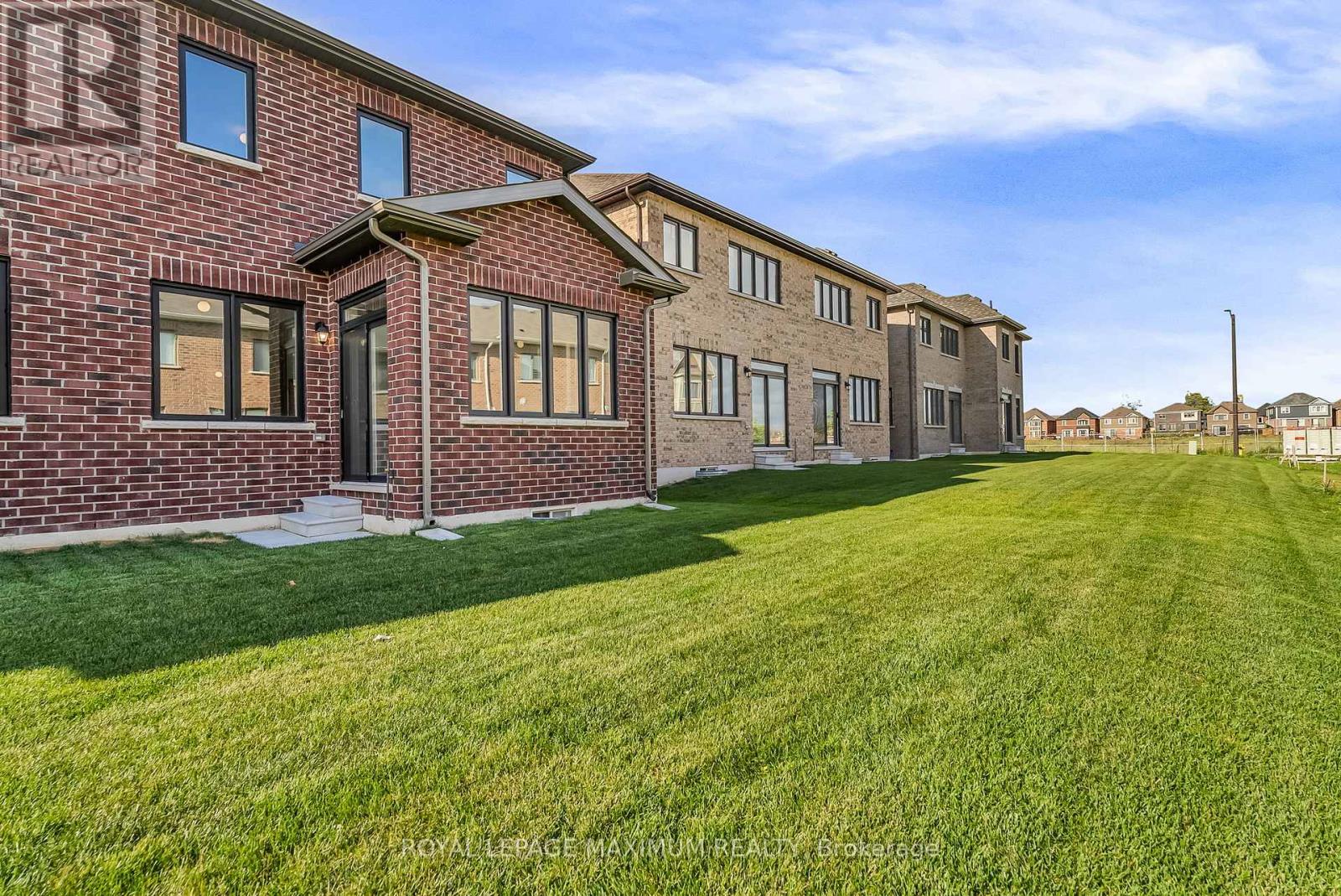 17 Bertram Gate, Whitby, Ontario  L1P 0M5 - Photo 25 - E12297048