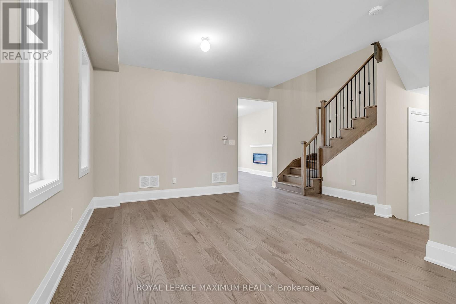 17 Bertram Gate, Whitby, Ontario  L1P 0M5 - Photo 6 - E12297048