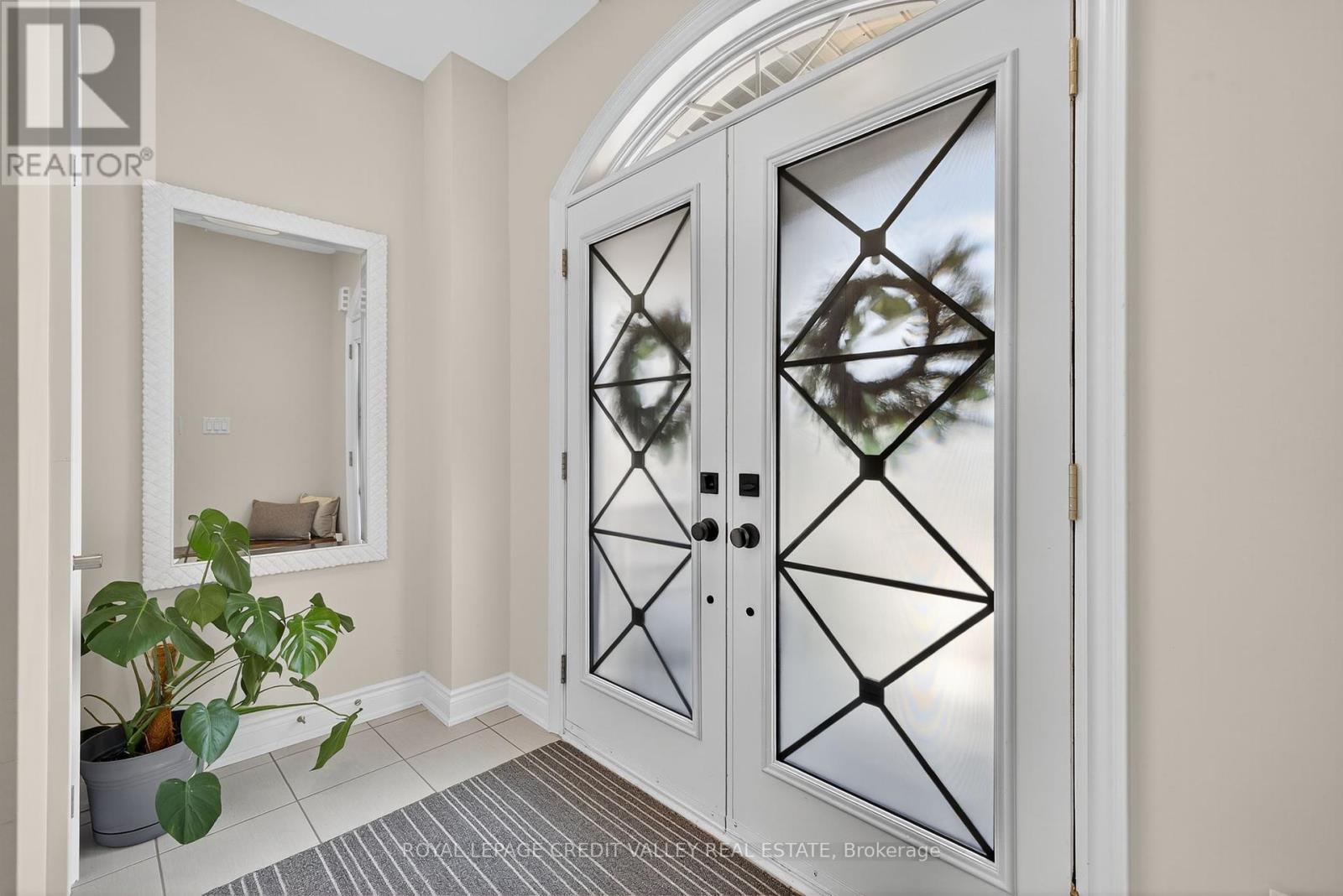 Property at 29 JANES CRESCENT image 3