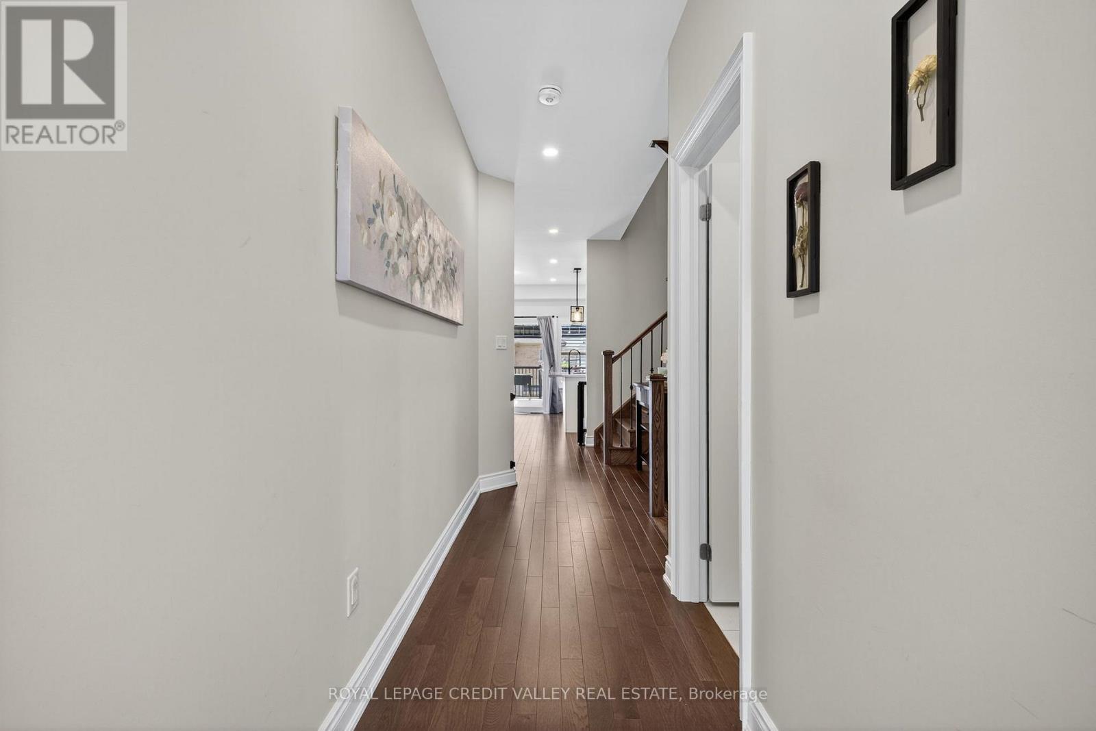 Property at 29 JANES CRESCENT image 4