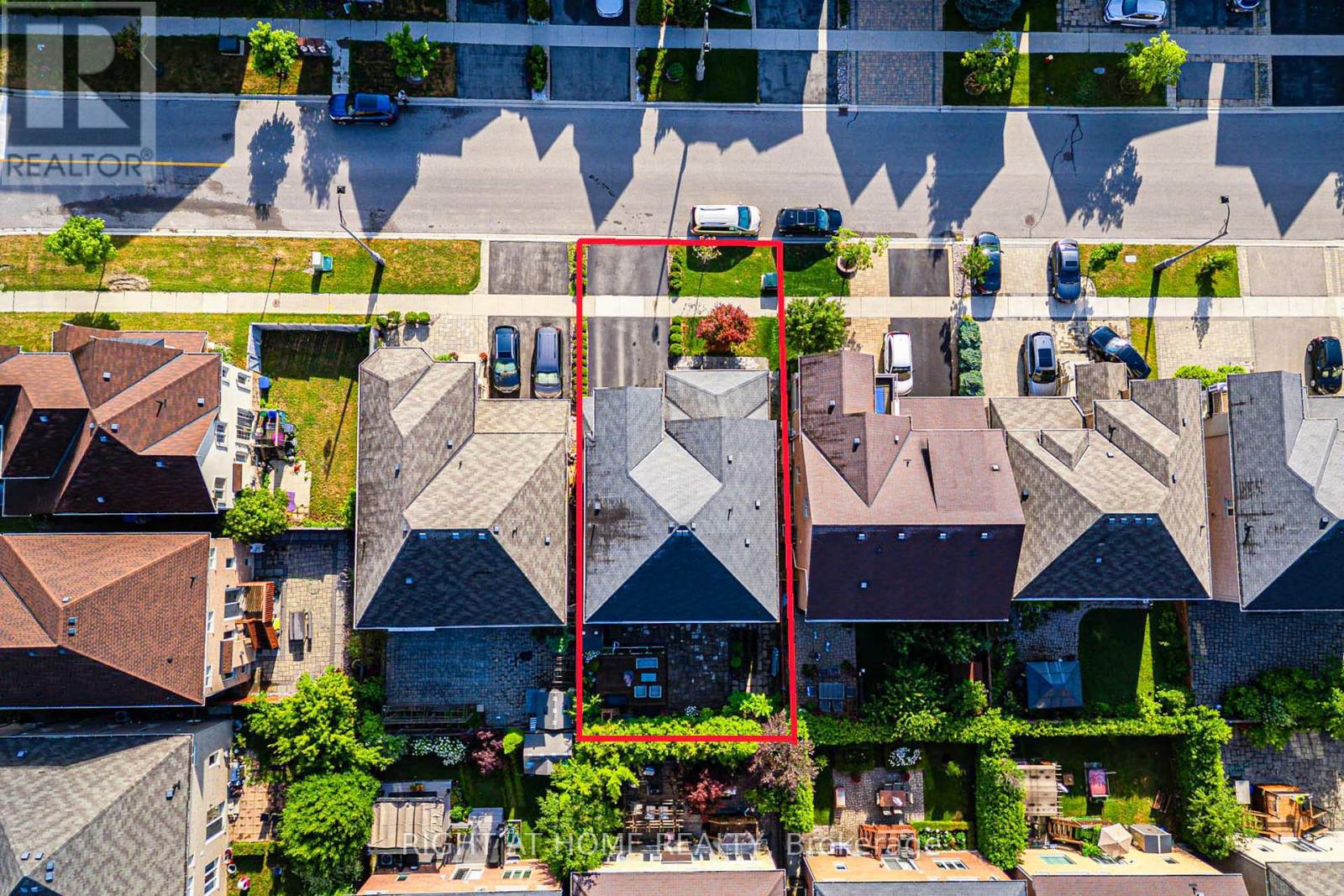 16 Milos Road, Richmond Hill, Ontario  L4E 0J9 - Photo 10 - N12297011
