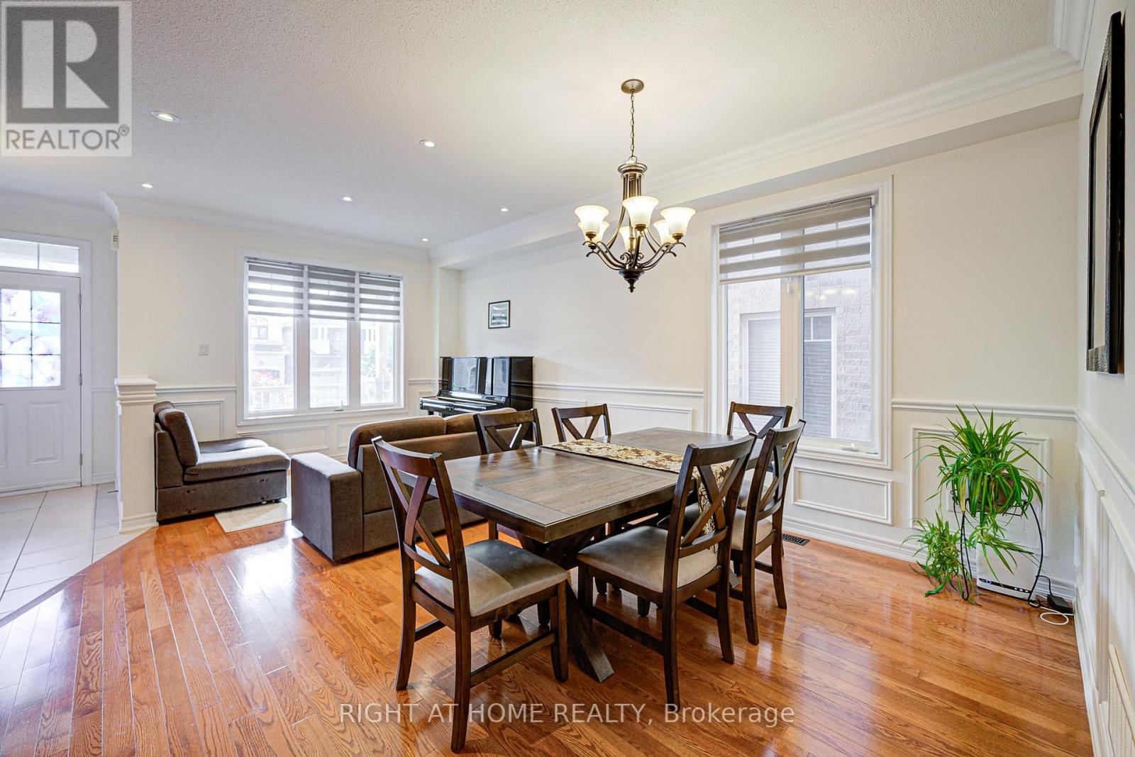 16 Milos Road, Richmond Hill, Ontario  L4E 0J9 - Photo 14 - N12297011