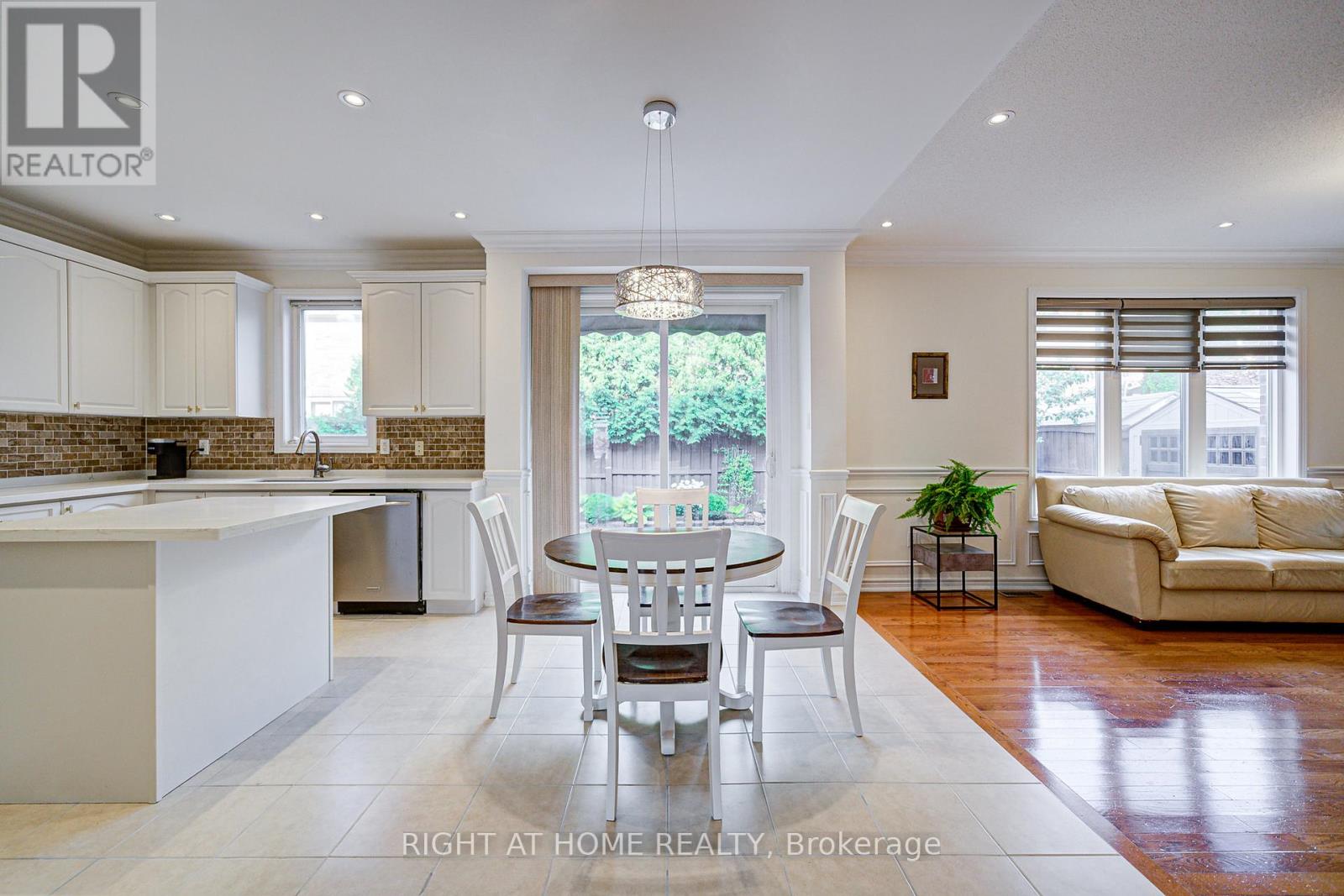 16 Milos Road, Richmond Hill, Ontario  L4E 0J9 - Photo 16 - N12297011