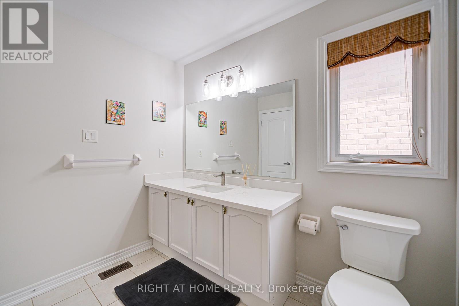 16 Milos Road, Richmond Hill, Ontario  L4E 0J9 - Photo 26 - N12297011