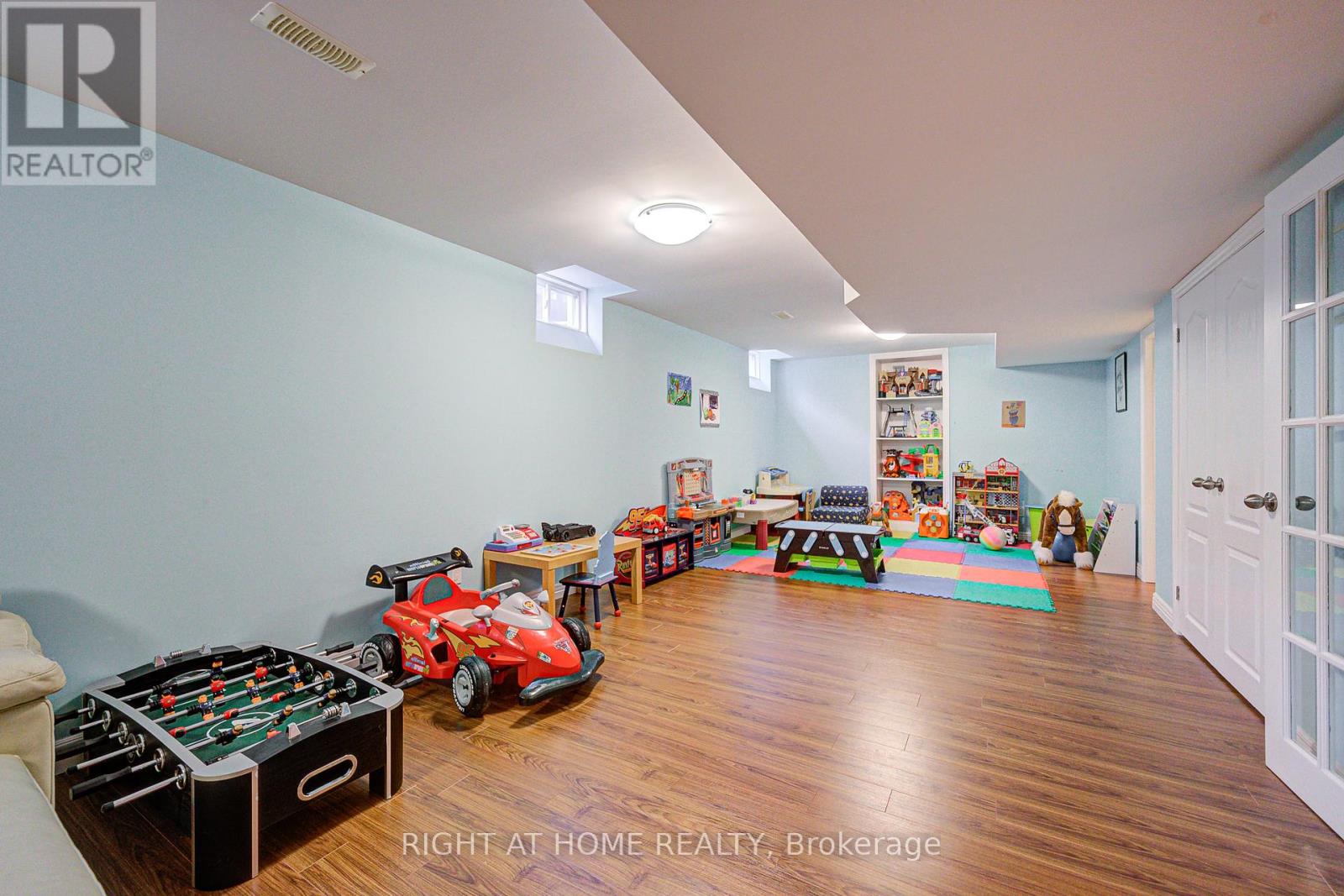 16 Milos Road, Richmond Hill, Ontario  L4E 0J9 - Photo 42 - N12297011