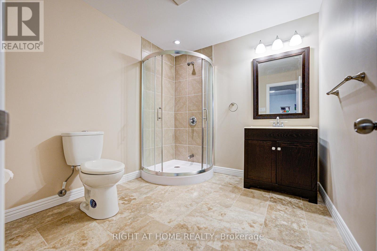 16 Milos Road, Richmond Hill, Ontario  L4E 0J9 - Photo 45 - N12297011