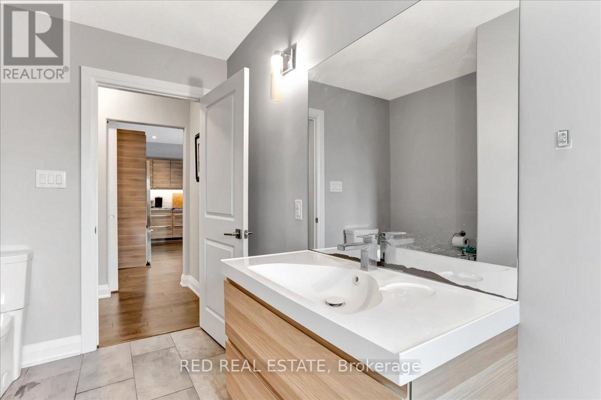 88 Cook Street, Barrie, Ontario  L4M 4G6 - Photo 27 - S12296966