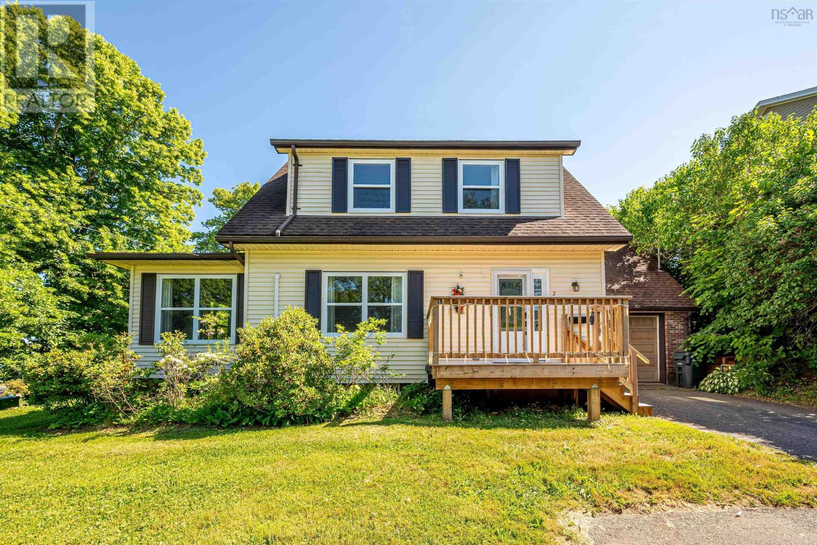 264 Highland Avenue, Windsor, Nova Scotia  B0N 2T0 - Photo 3 - 202516290