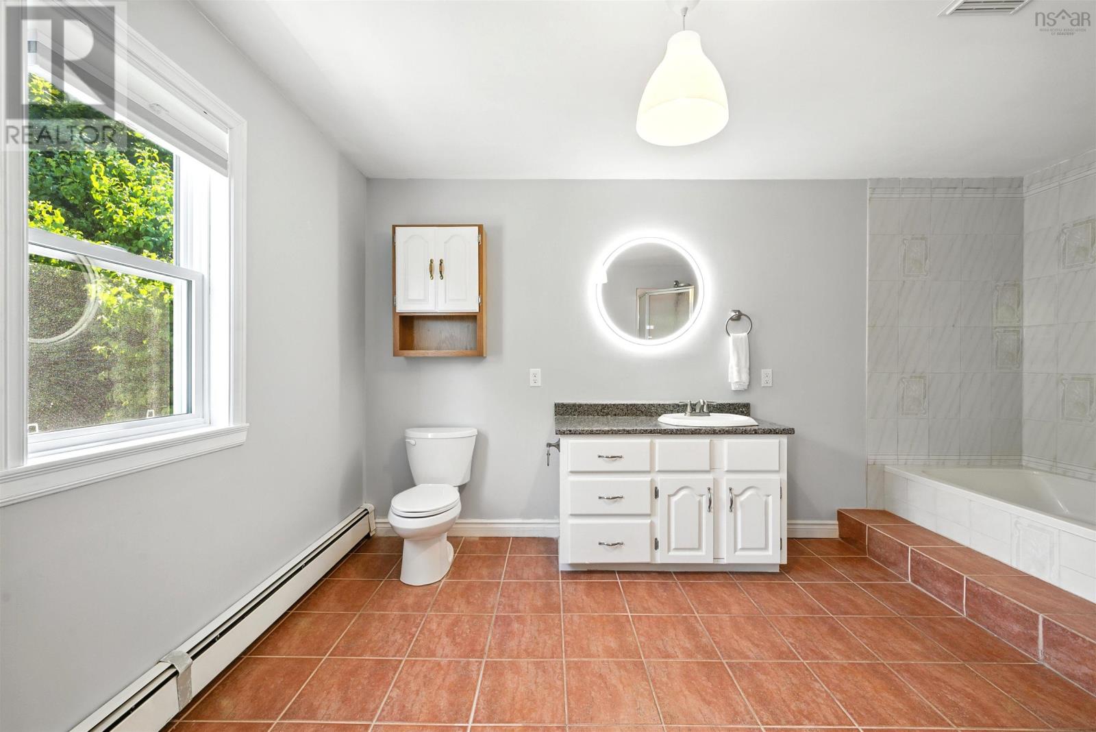 264 Highland Avenue, Windsor, Nova Scotia  B0N 2T0 - Photo 25 - 202516290