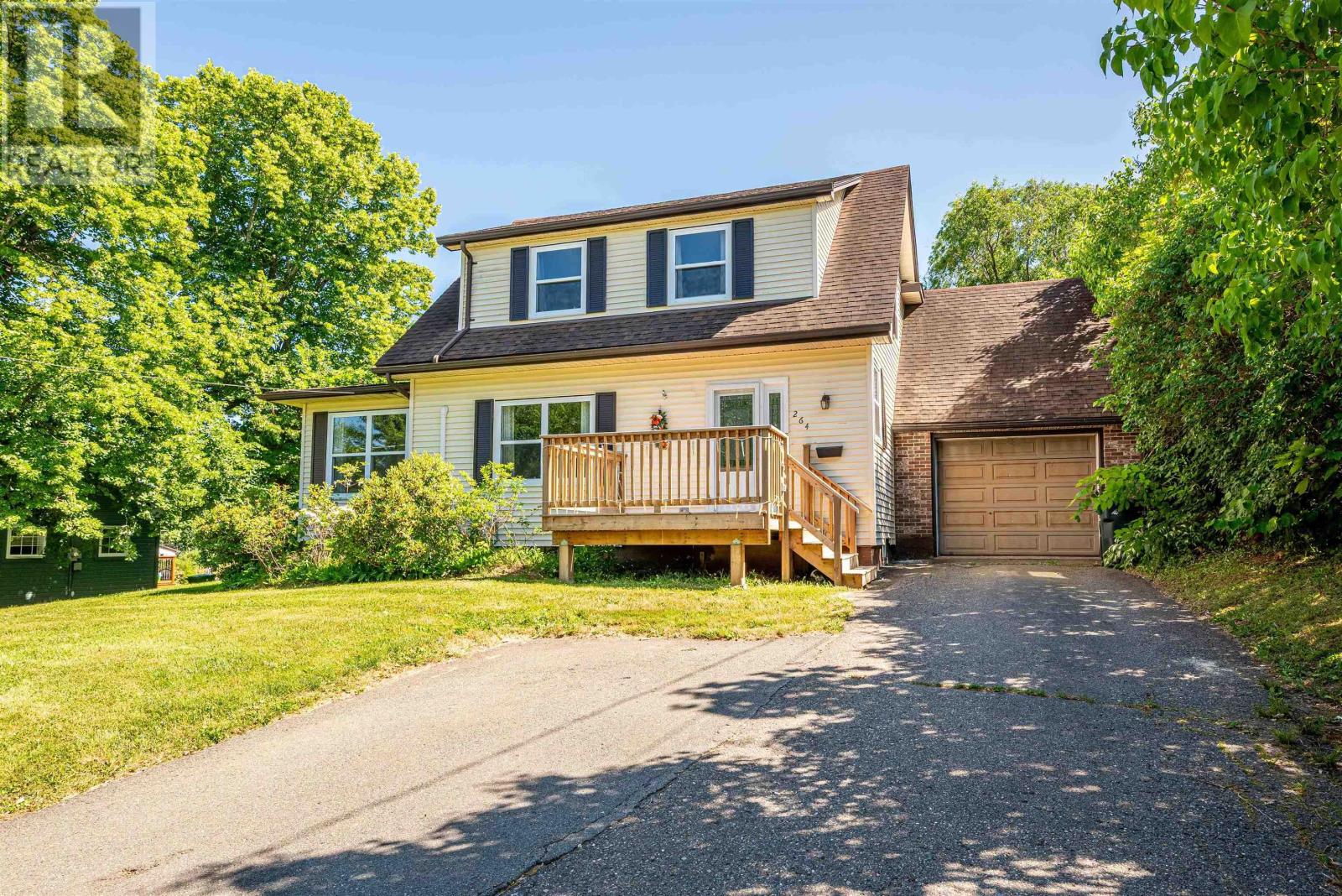 264 Highland Avenue, Windsor, Nova Scotia  B0N 2T0 - Photo 2 - 202516290