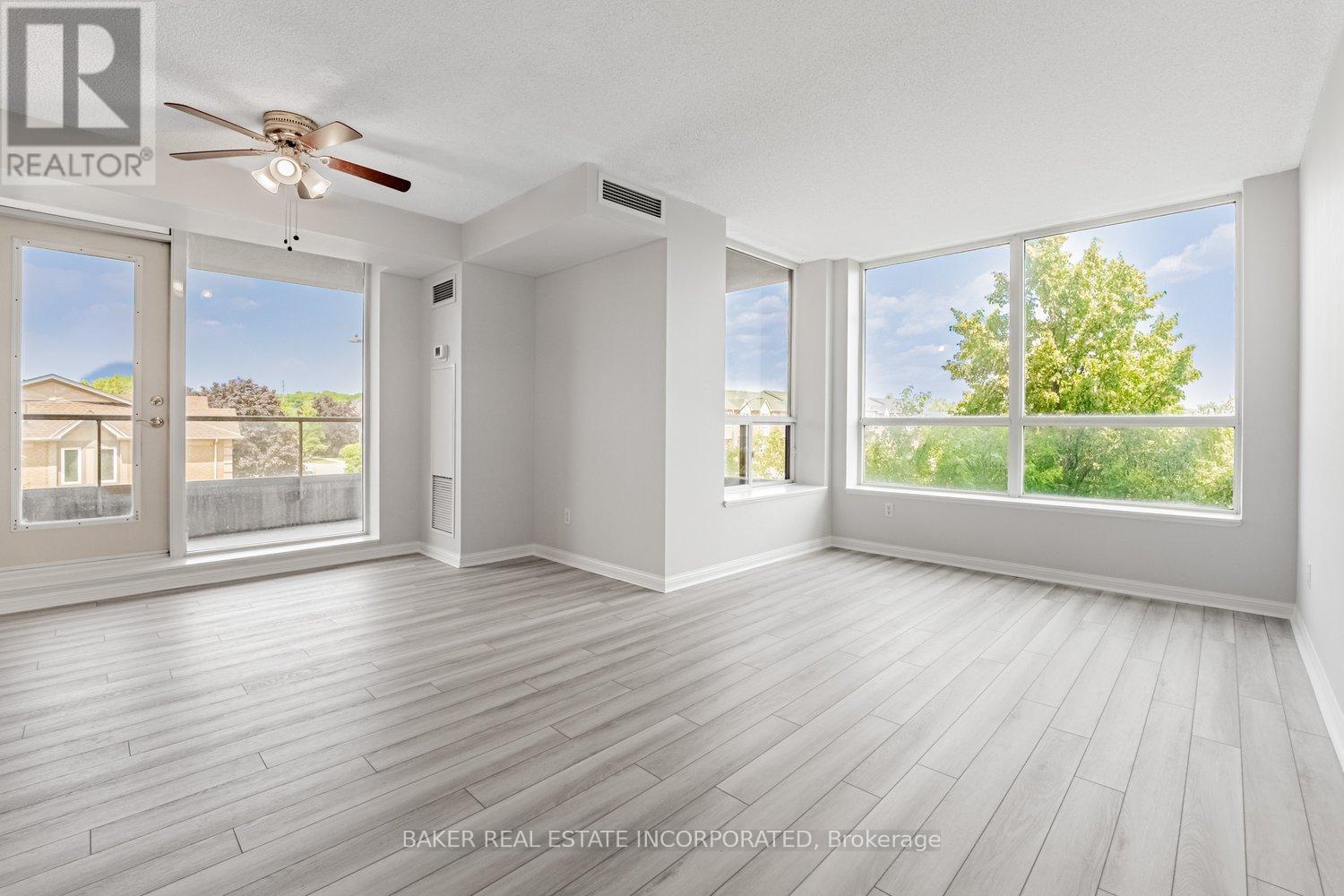 311 - 1150 Parkwest Place, Mississauga, Ontario  L5E 3K4 - Photo 4 - W12296995