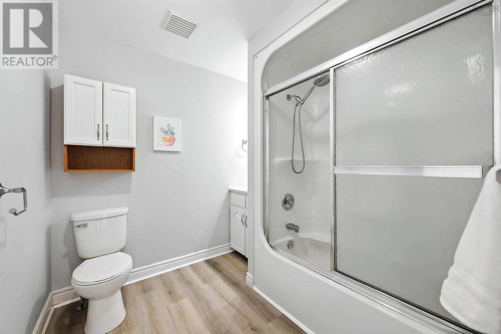 264 Highland Avenue, Windsor, Nova Scotia  B0N 2T0 - Photo 19 - 202516290
