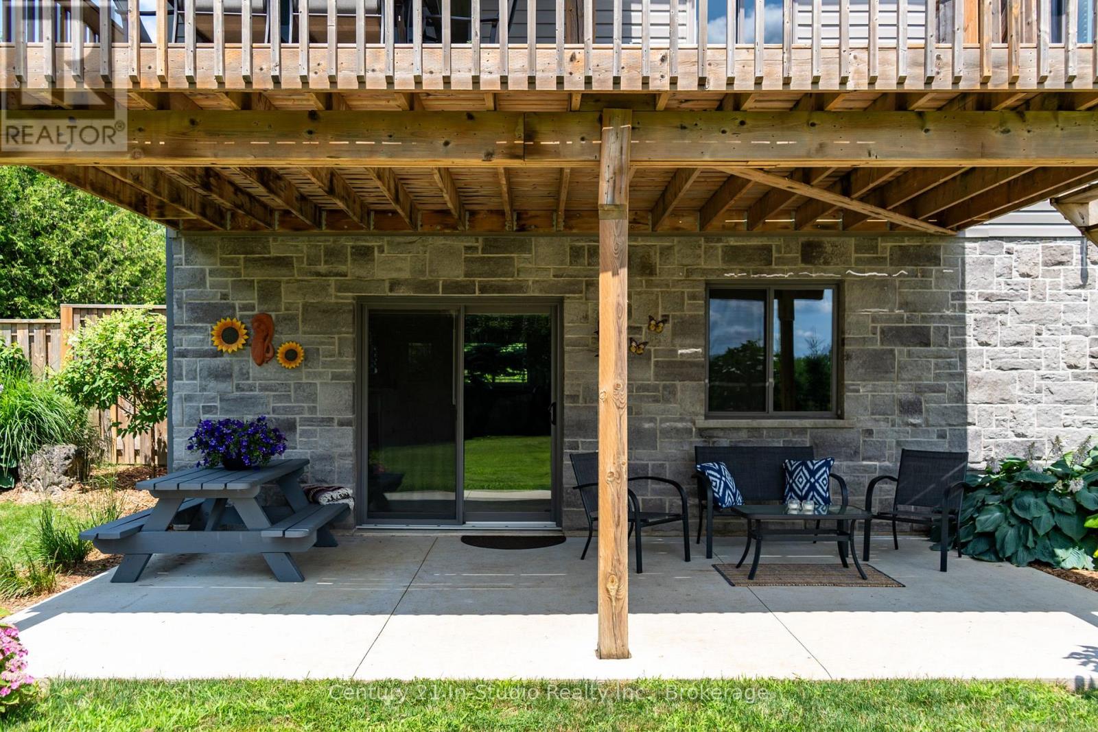 202 Meredith Way, Chatsworth, Ontario  N0H 1G0 - Photo 17 - X12098166