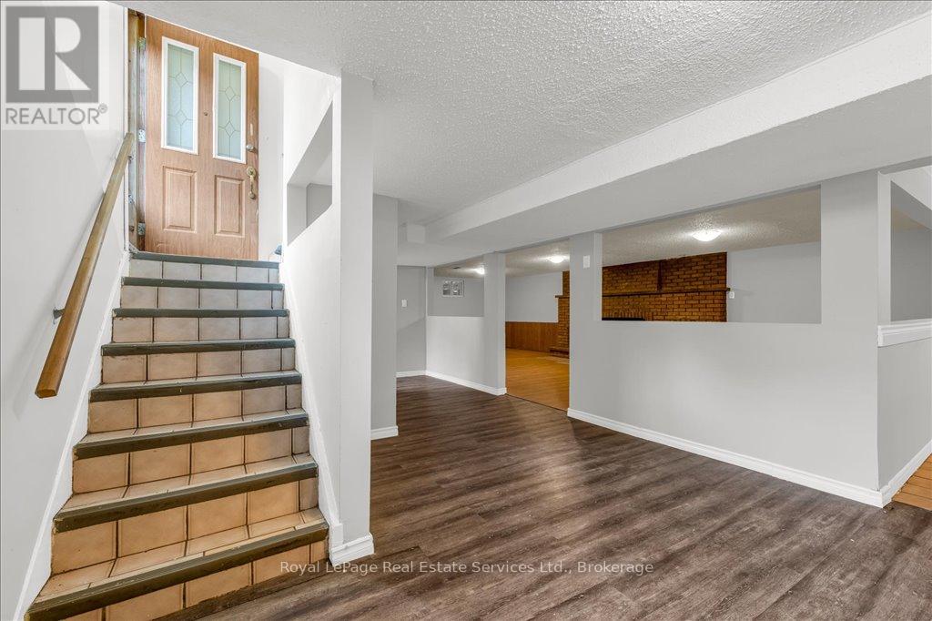 51 Athens Street, Hamilton, Ontario  L9C 3K8 - Photo 17 - X12297069
