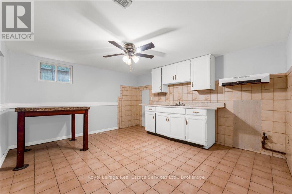 51 Athens Street, Hamilton, Ontario  L9C 3K8 - Photo 23 - X12297069