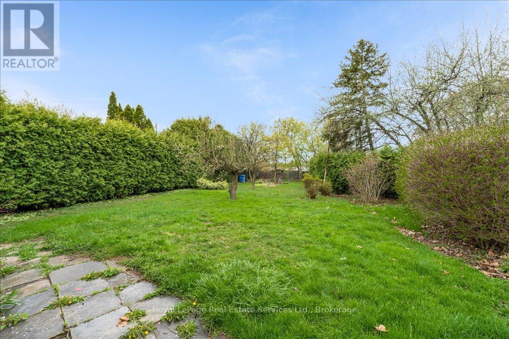 51 Athens Street, Hamilton, Ontario  L9C 3K8 - Photo 27 - X12297069