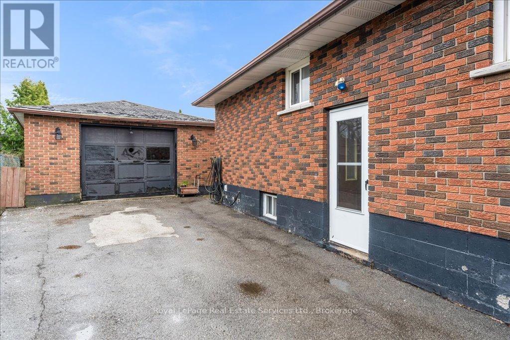 51 Athens Street, Hamilton, Ontario  L9C 3K8 - Photo 3 - X12297069