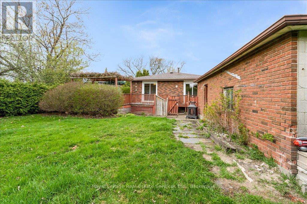 51 Athens Street, Hamilton, Ontario  L9C 3K8 - Photo 30 - X12297069