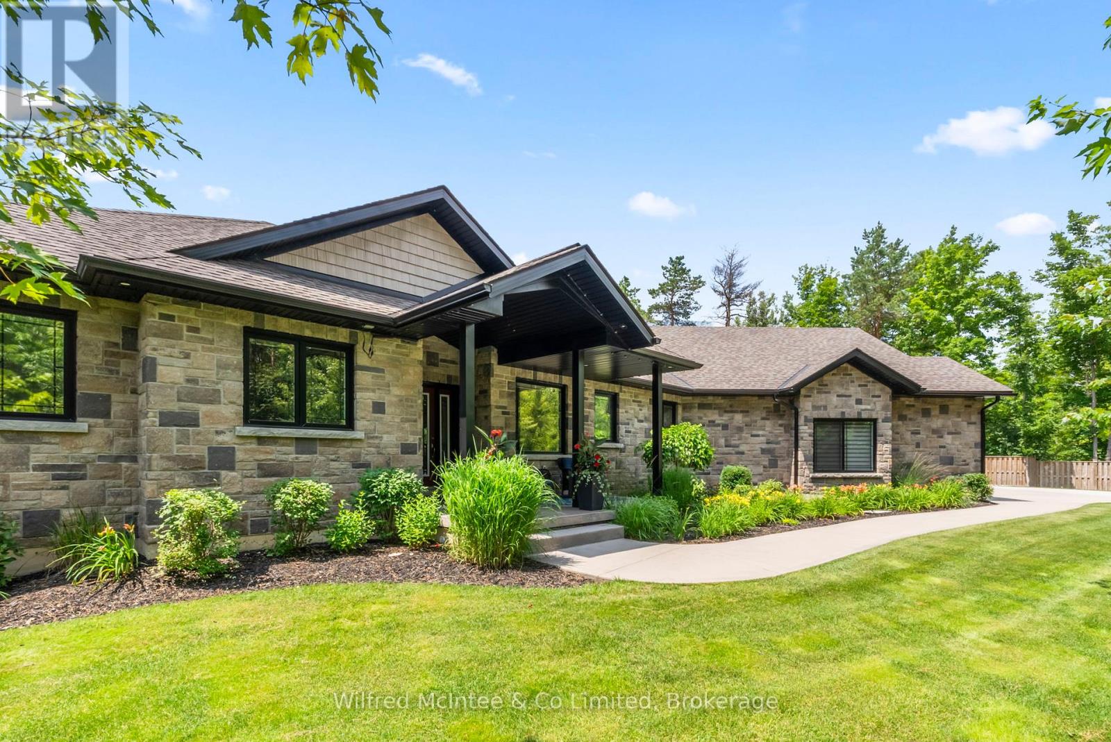 126 Forest Creek Trail, West Grey, Ontario  N0G 1S0 - Photo 8 - X12292081