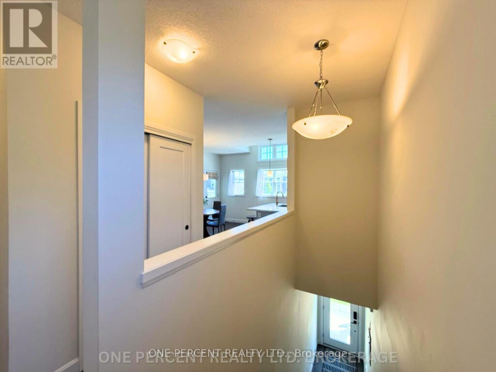 6b Shores Lane, Fort Erie, Ontario  L0S 1B0 - Photo 5 - X12297051