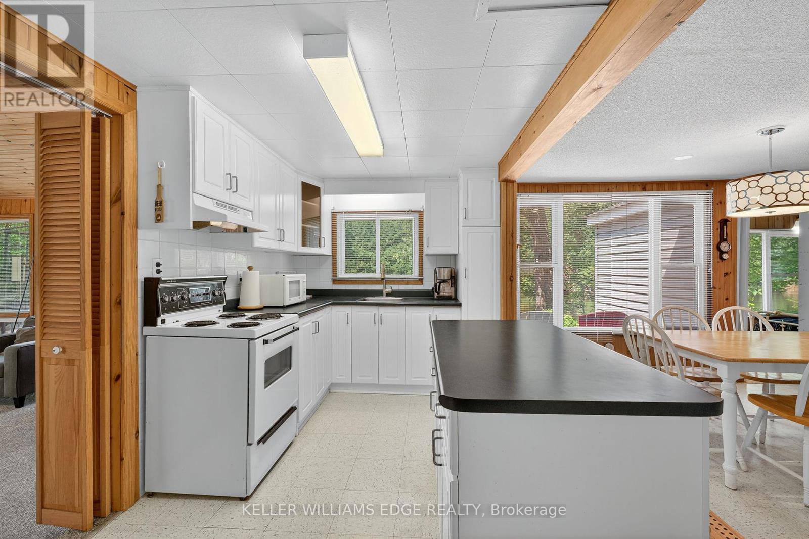 92 Shadow Lake Rd 28 Road, Kawartha Lakes (Somerville), Ontario  K0M 1K0 - Photo 15 - X12297058