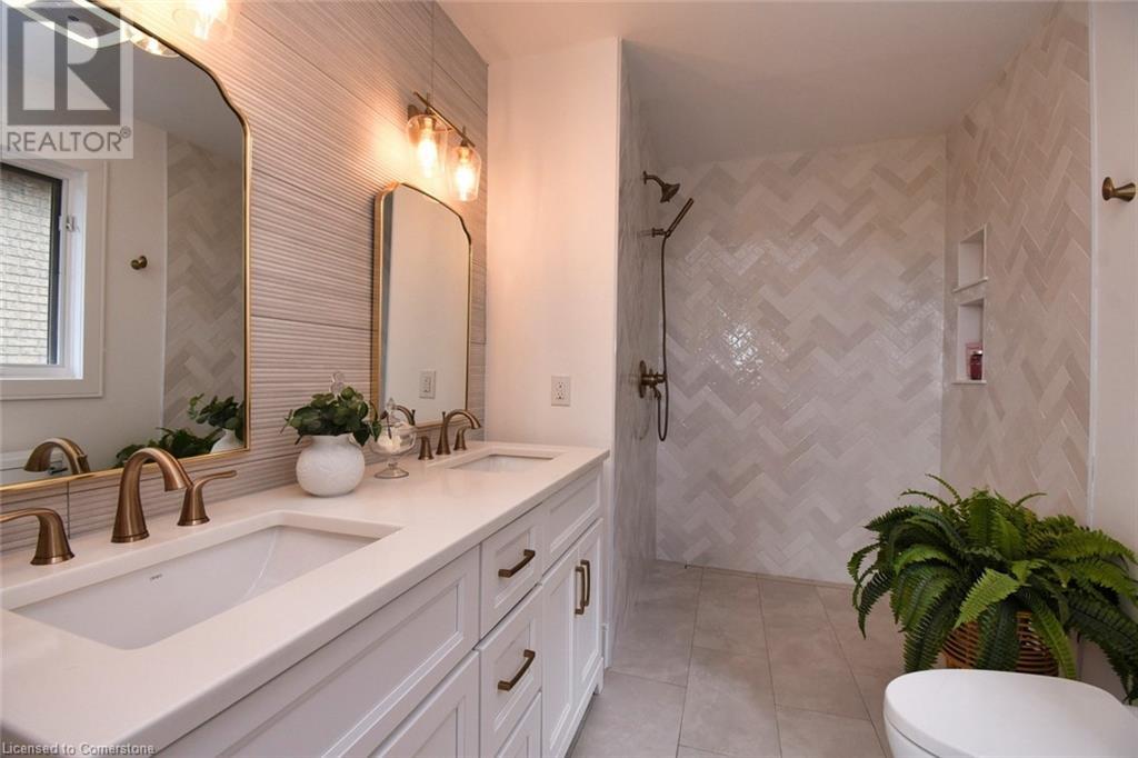 46 Parkmanor Drive, Stoney Creek, Ontario  L8E 5L2 - Photo 32 - 40724798