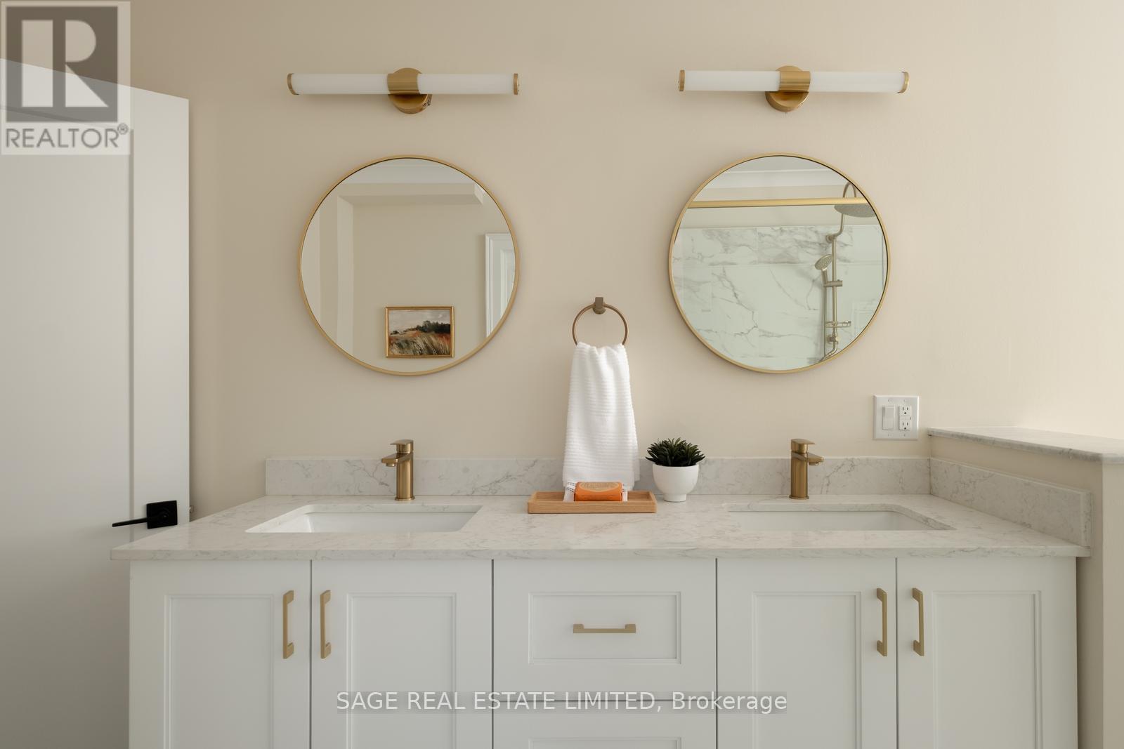 14 Halton Street, Toronto (Trinity-Bellwoods), Ontario  M6J 1R3 - Photo 36 - C12276303