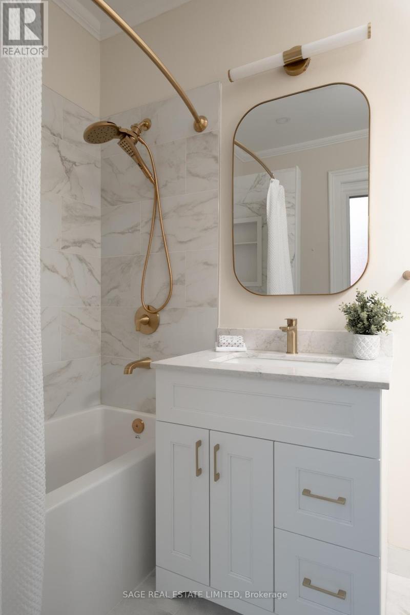 14 Halton Street, Toronto (Trinity-Bellwoods), Ontario  M6J 1R3 - Photo 43 - C12276303