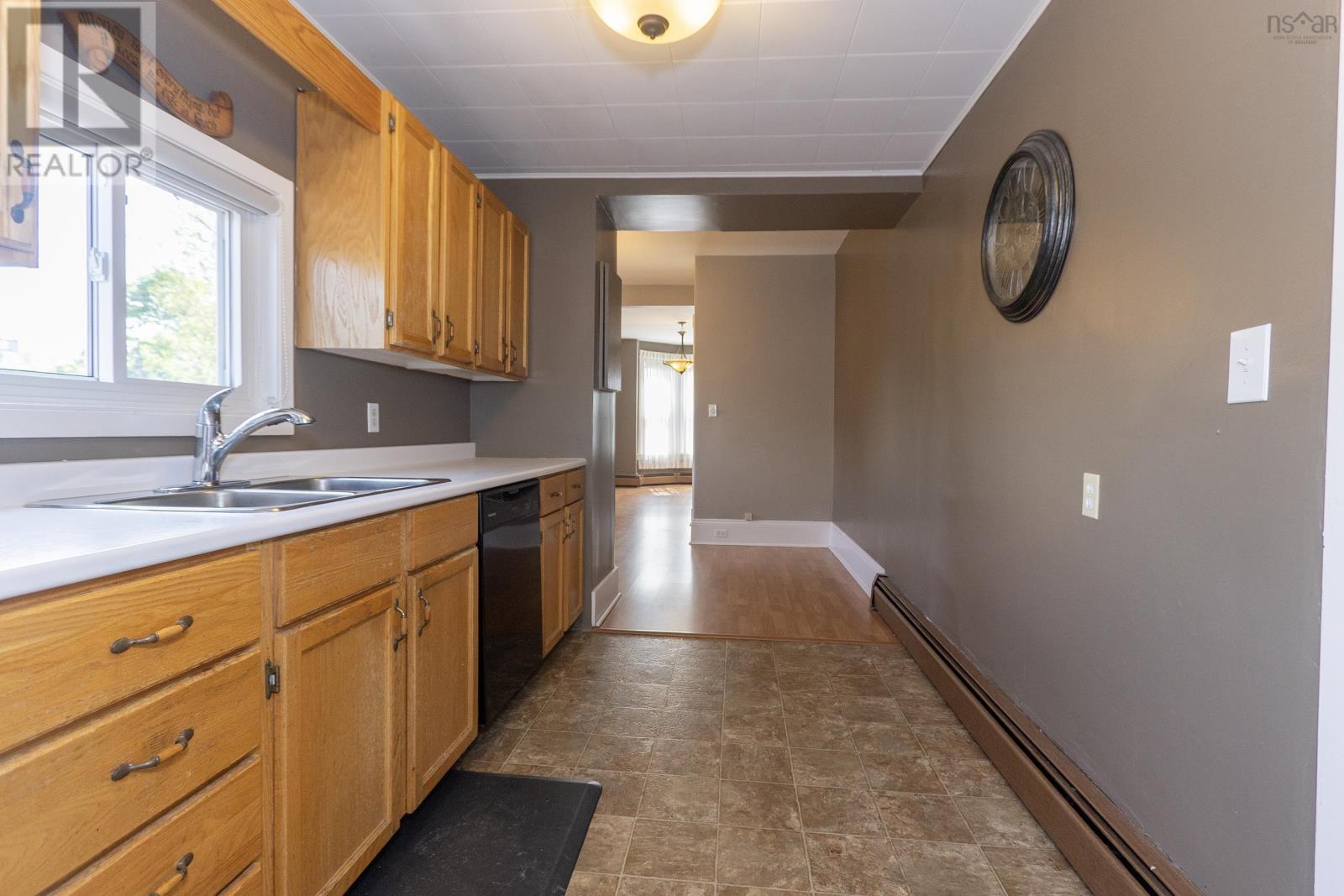 58 Albion Street, Amherst, Nova Scotia  B4H 2W1 - Photo 28 - 202512937