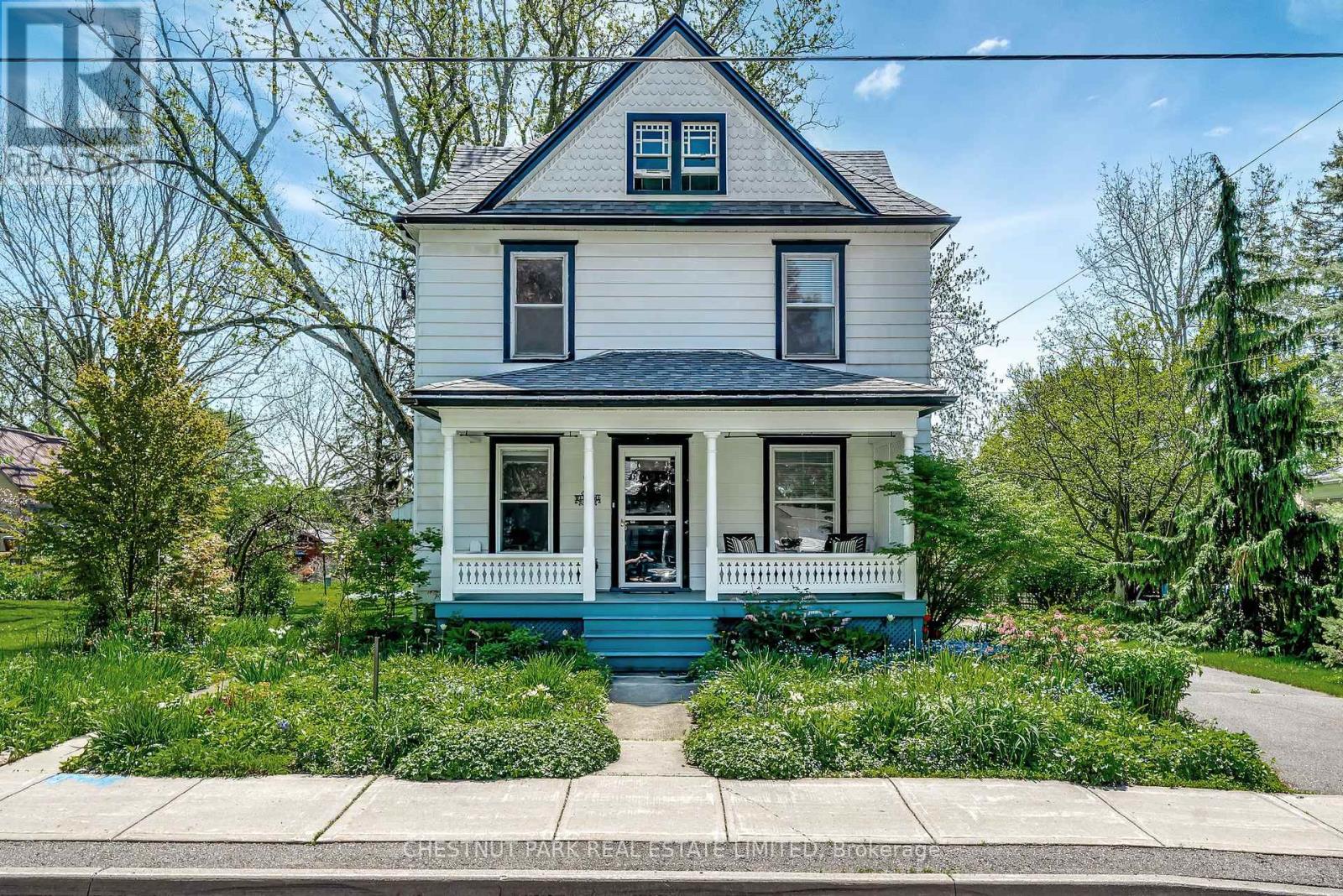 Property at 8 QUEEN STREET image 1