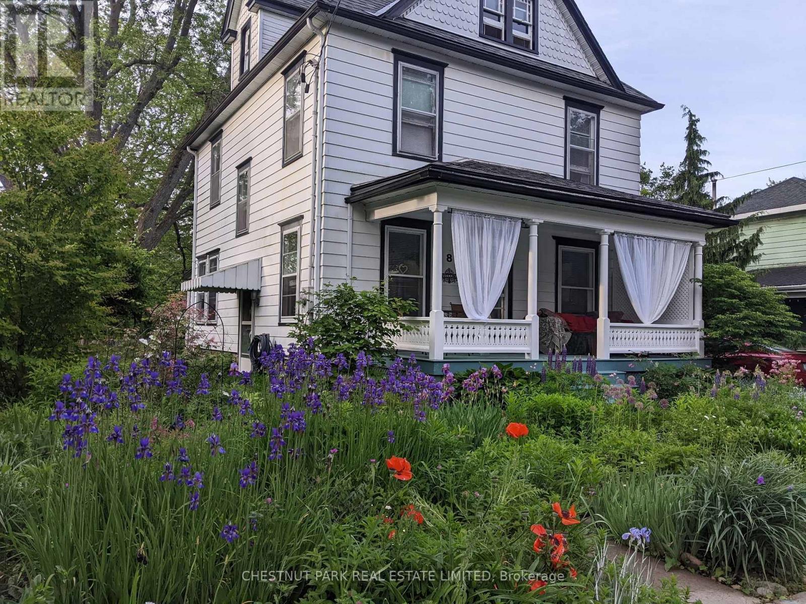 Property at 8 QUEEN STREET image 4