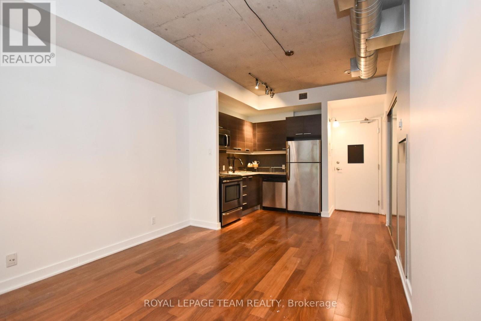 211 - 354 Gladstone Avenue, Ottawa, Ontario  K2P 0R4 - Photo 10 - X12297203