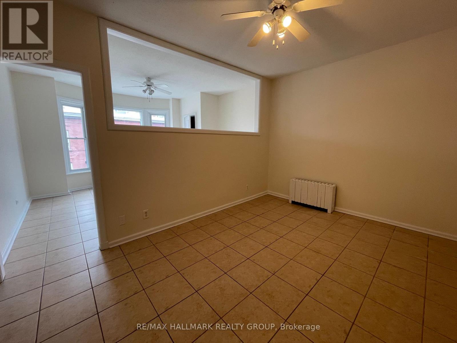 5 - 120 Murray Street, Ottawa, Ontario  K1N 7E6 - Photo 3 - X12297294