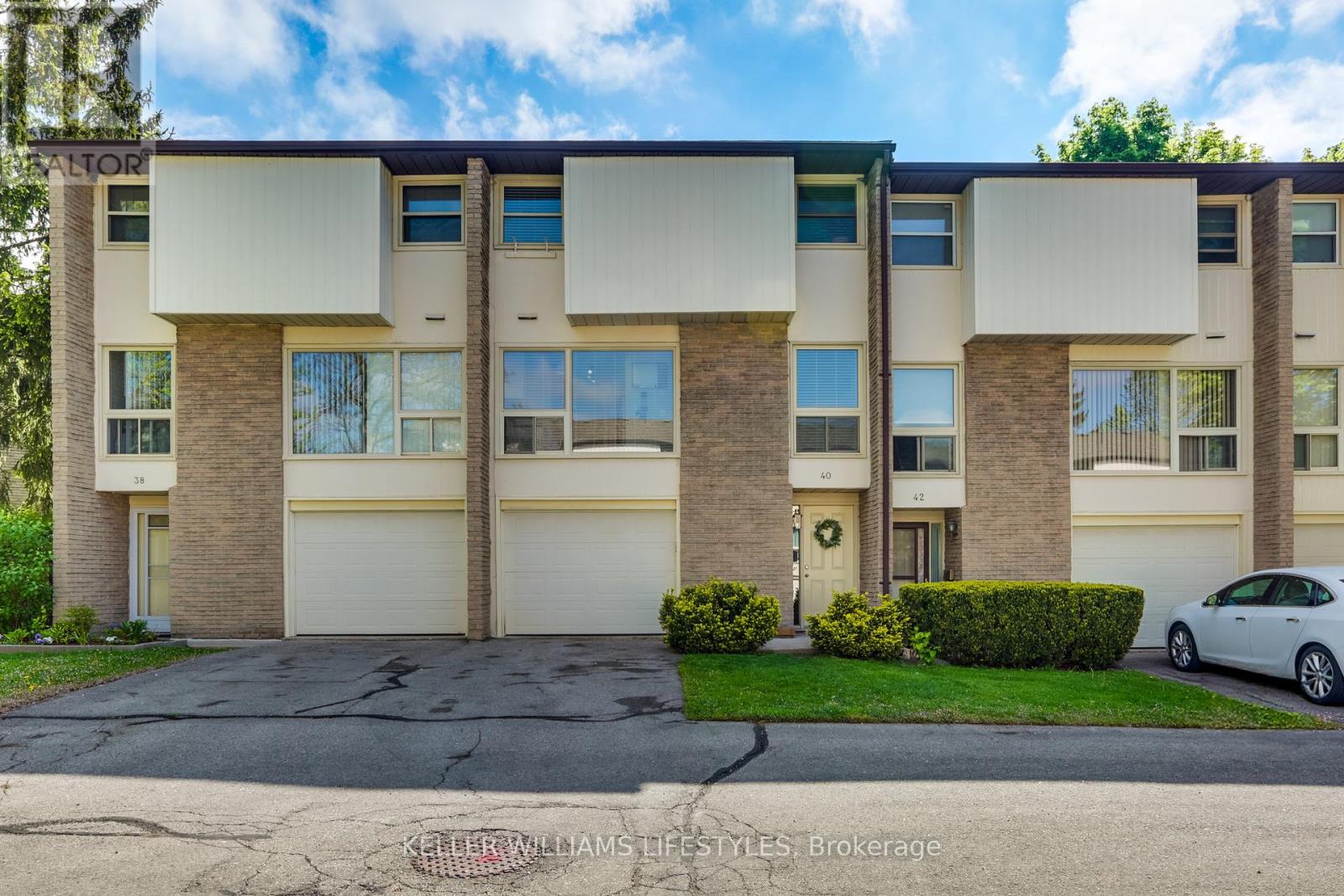 Property at 40 CHIDDINGTON GATE image 1