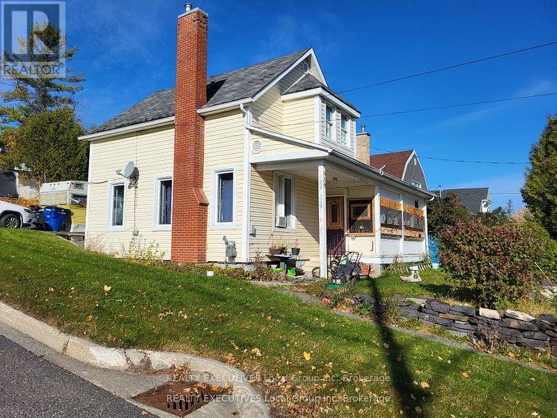 636 Brewster Street, Temiskaming Shores, Ontario  P0J 1K0 - Photo 1 - T12297300