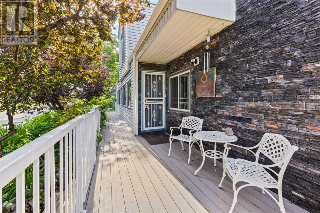 Property at 2441 25a Street SW image 1
