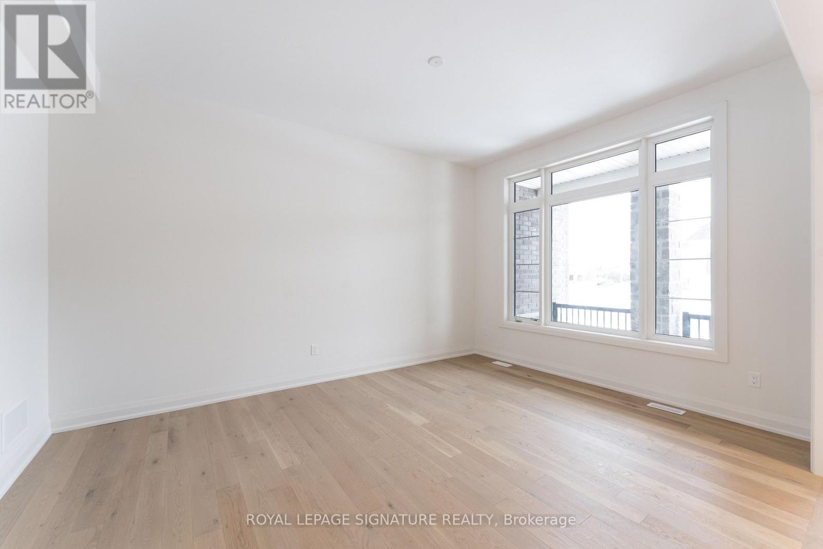 Property at 9 MAYFLOWER GARDENS image 4