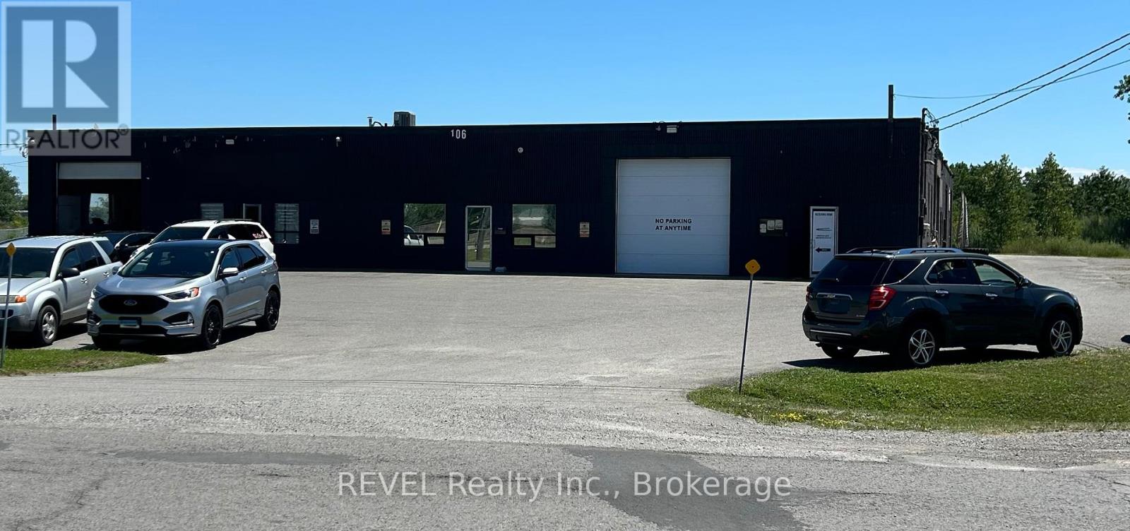 3 - 106 Ormond Street S, Thorold, Ontario  L2V 1Y3 - Photo 3 - X12297227