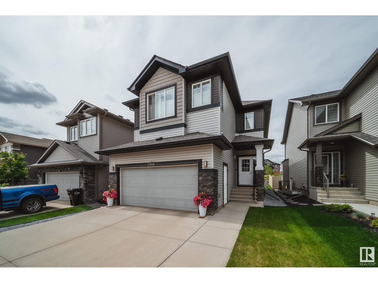 17044 43 St Nw, Edmonton, Alberta  T5Y 0Z3 - Photo 1 - E4448885