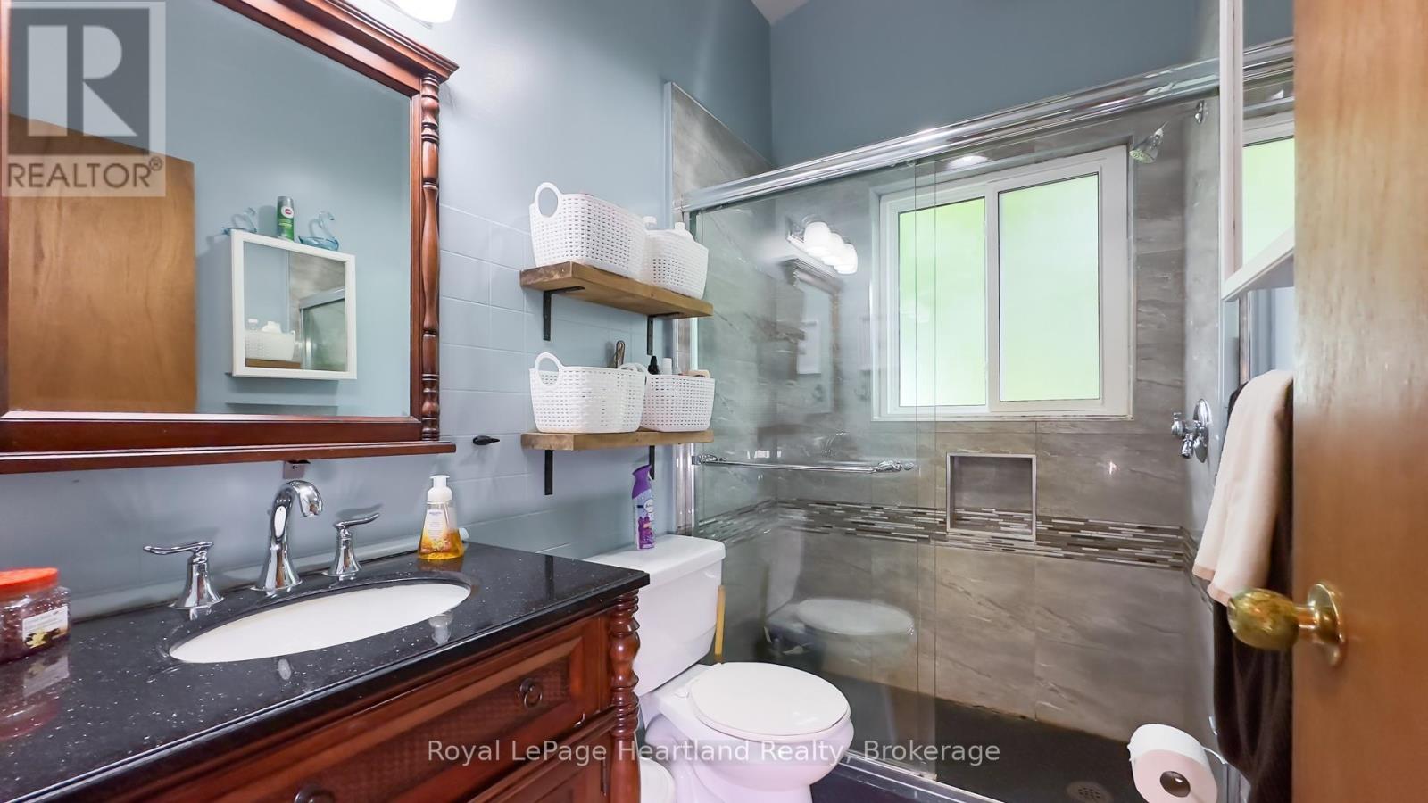 35 Huron Street S, Ashfield-Colborne-Wawanosh, Ontario  N7A 3X9 - Photo 30 - X12297237