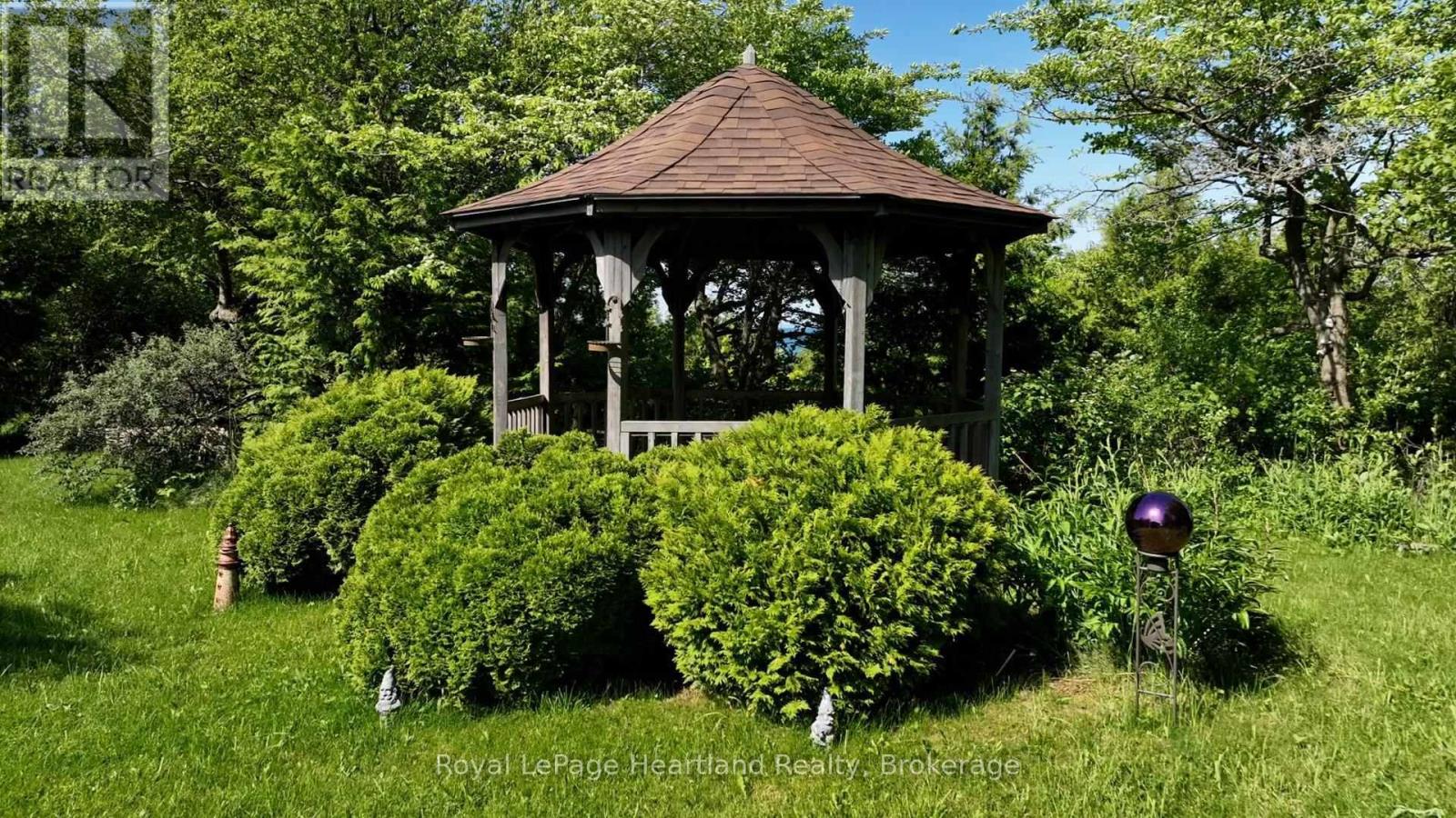 35 Huron Street S, Ashfield-Colborne-Wawanosh, Ontario  N7A 3X9 - Photo 7 - X12297237