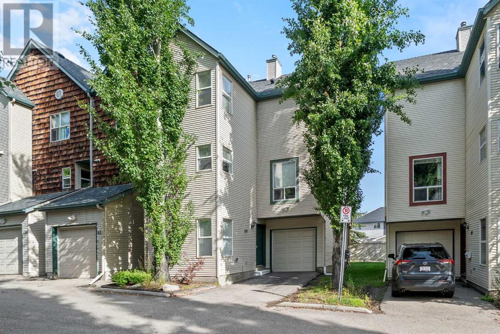 Property at 118 Bridlewood Lane SW image 1