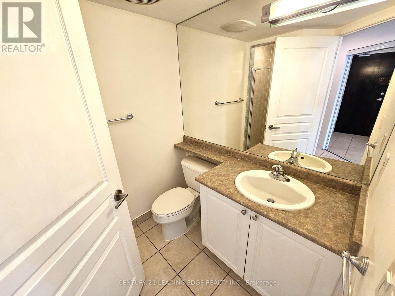2212 - 18 Yonge Street, Toronto, Ontario  M5E 1Z8 - Photo 17 - C12297209